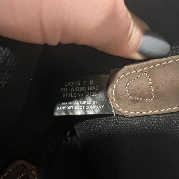 SiZe 7 Laredo worn once Cowboy Boots - Picture 4 of 4